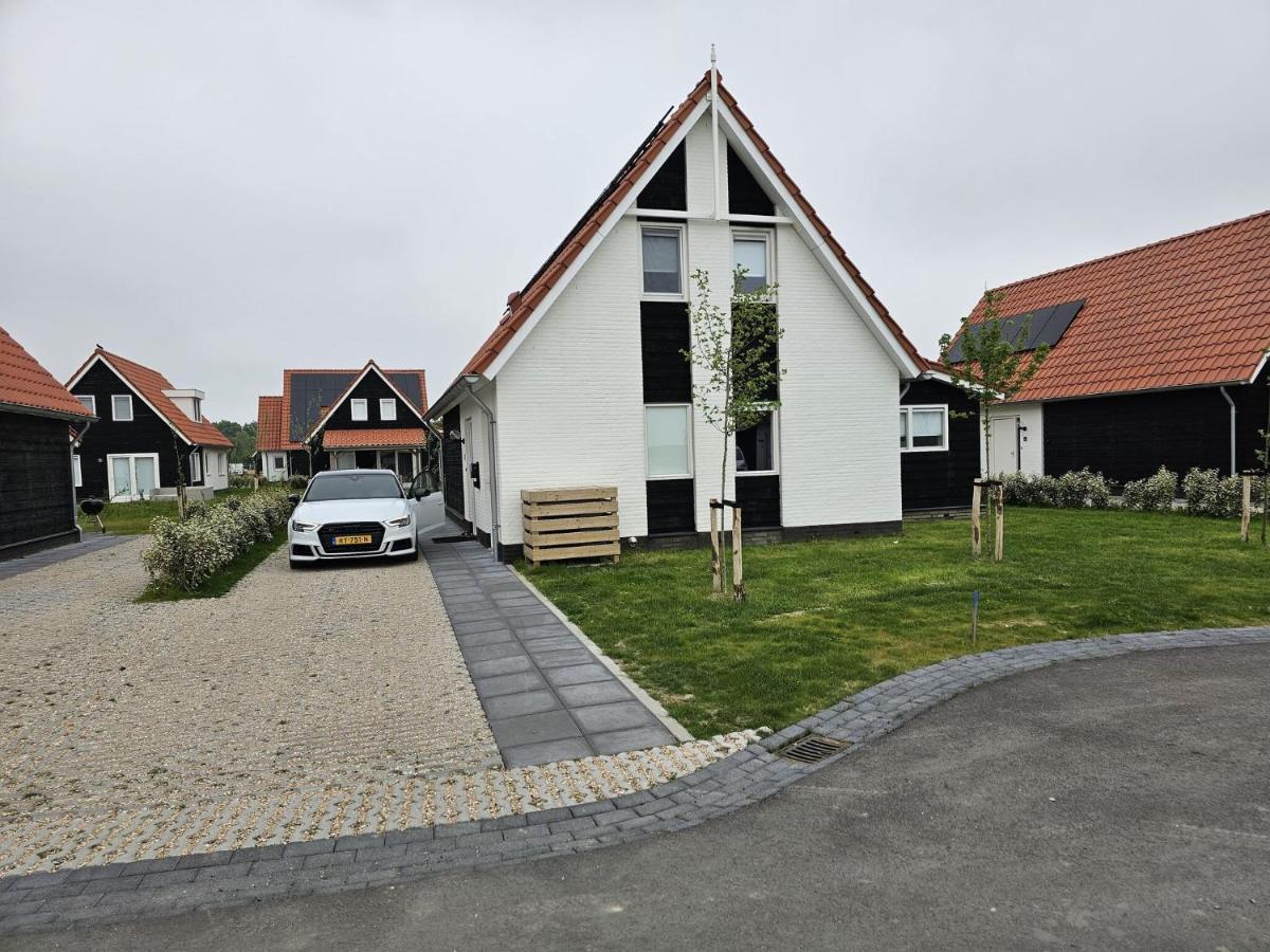 Holiday Home In Scherpenisse With Bubble Bath Luaran gambar